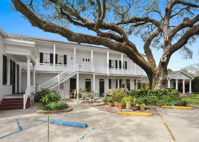 Ashton'S Bed And Breakfast